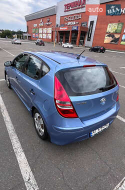 Універсал Hyundai i30 2011 в 
