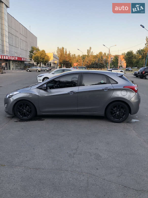 Хэтчбек Hyundai i30 2012 в Запорожье