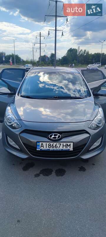 Хэтчбек Hyundai i30 2012 в Ирпене