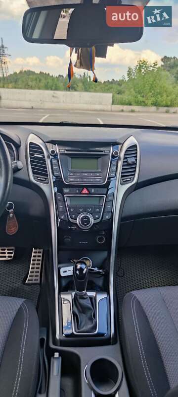 Хэтчбек Hyundai i30 2012 в Ирпене