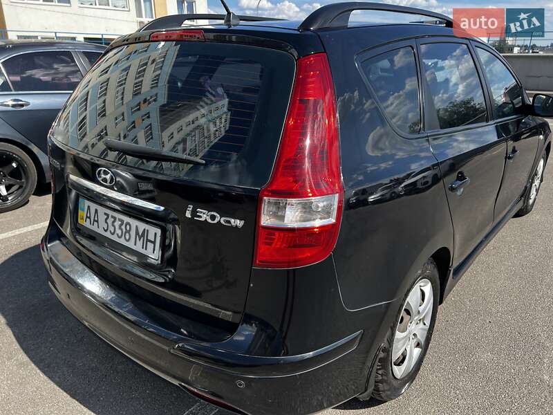 Универсал Hyundai i30 2012 в Киеве