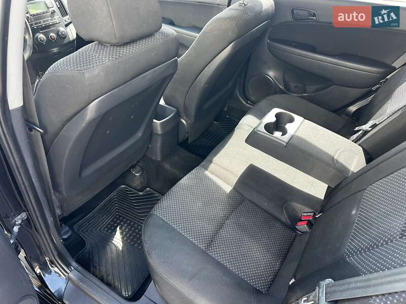 Универсал Hyundai i30 2012 в Киеве