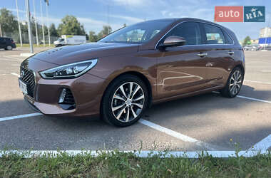 Хэтчбек Hyundai i30 2017 в 