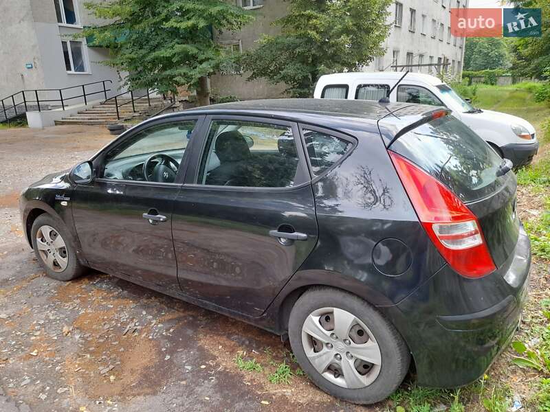 Хэтчбек Hyundai i30 2009 в Луцке