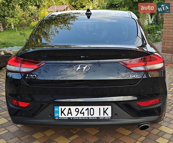 Фастбэк Hyundai i30 2019 в Киеве