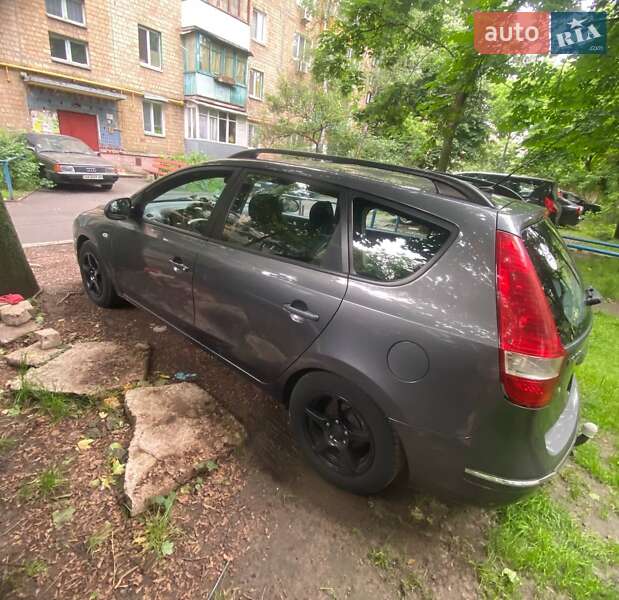 Универсал Hyundai i30 2008 в Киеве