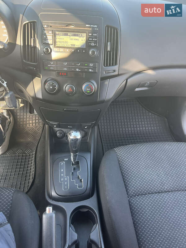 Хэтчбек Hyundai i30 2011 в Киеве