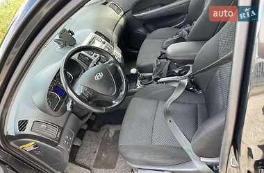 Хэтчбек Hyundai i30 2009 в 