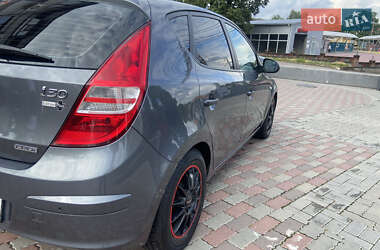 Хэтчбек Hyundai i30 2009 в 