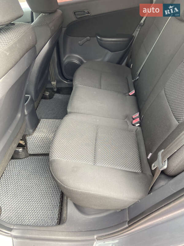 Хэтчбек Hyundai i30 2009 в Ровно