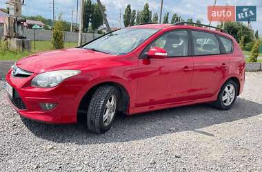 Универсал Hyundai i30 2010 в 