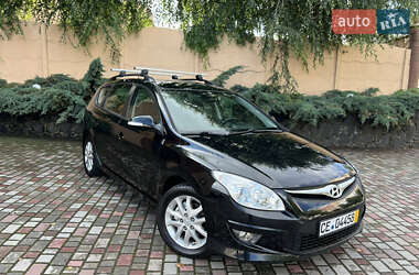 Универсал Hyundai i30 2011 в Ровно