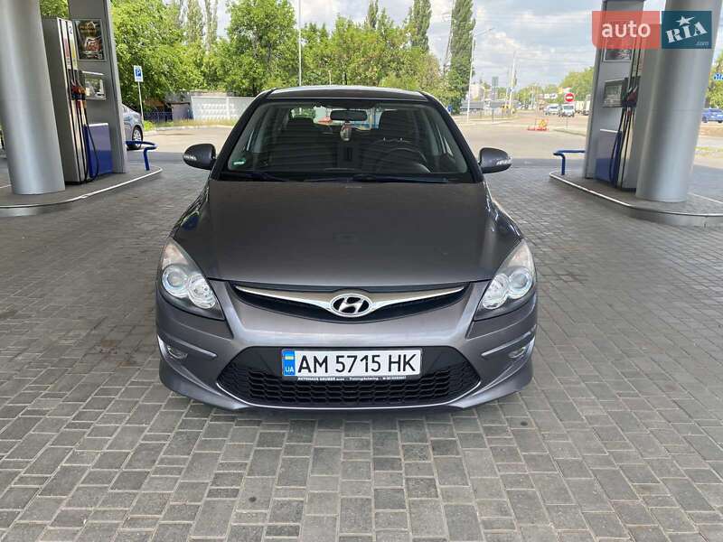 Хэтчбек Hyundai i30 2011 в Николаеве
