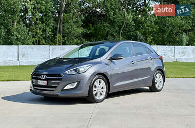 Хэтчбек Hyundai i30 2015 в Луцке
