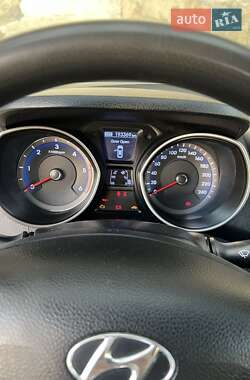 Хэтчбек Hyundai i30 2012 в 