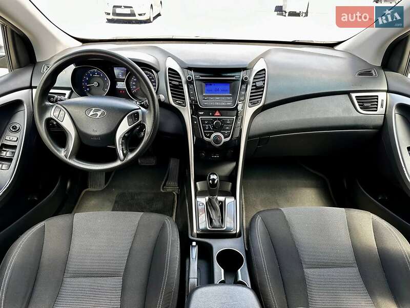 Хэтчбек Hyundai i30 2013 в Днепре