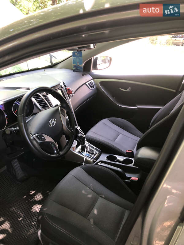Хэтчбек Hyundai i30 2012 в Запорожье