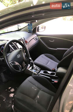 Хэтчбек Hyundai i30 2012 в 