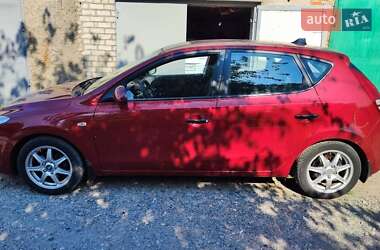 Хэтчбек Hyundai i30 2007 в 
