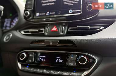 Хэтчбек Hyundai i30 2024 в 