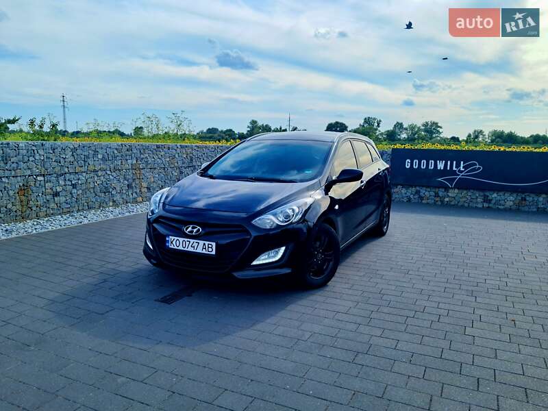 Універсал Hyundai i30 2014 в Мукачевому