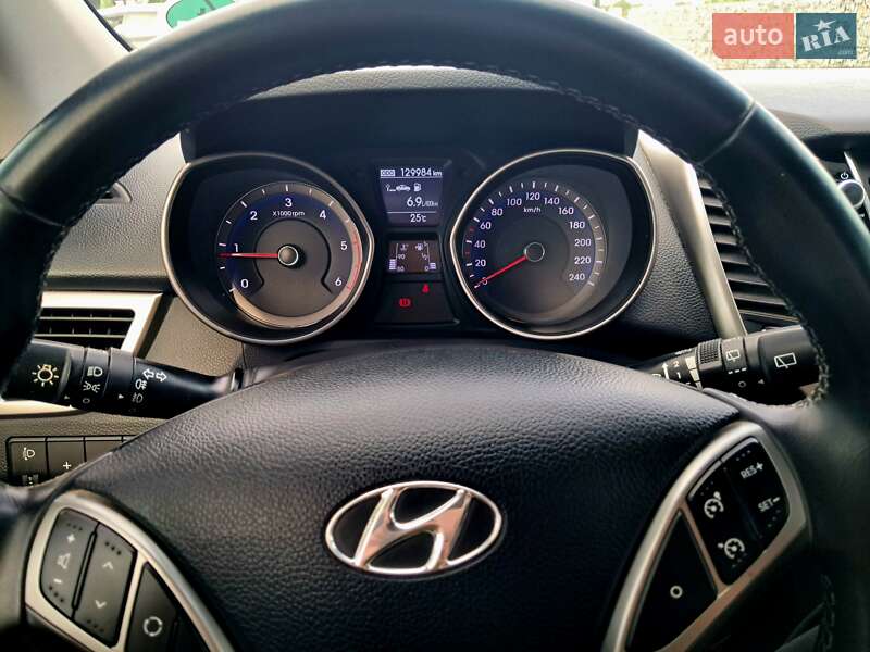 Універсал Hyundai i30 2014 в Мукачевому