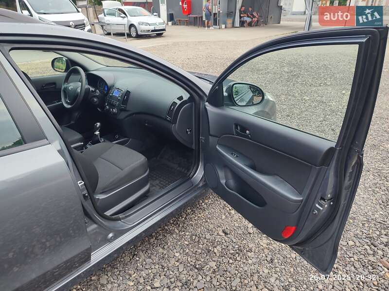 Универсал Hyundai i30 2011 в Ивано-Франковске