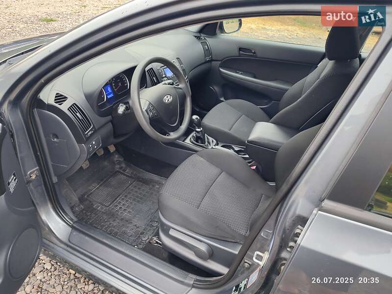 Универсал Hyundai i30 2011 в Ивано-Франковске