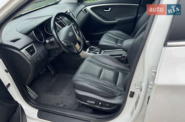 Хэтчбек Hyundai i30 2015 в 
