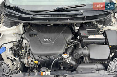 Хэтчбек Hyundai i30 2015 в 