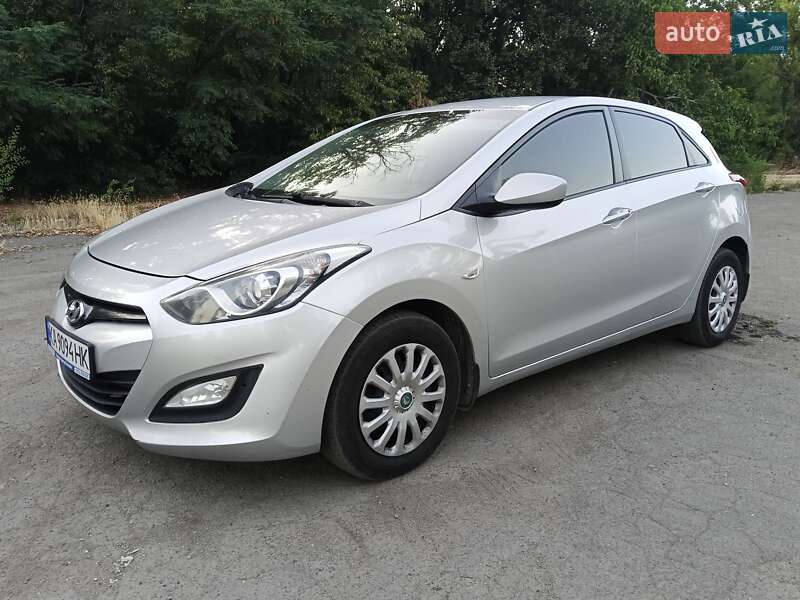 Хэтчбек Hyundai i30 2014 в Кривом Роге