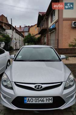 Хэтчбек Hyundai i30 2011 в Мукачево