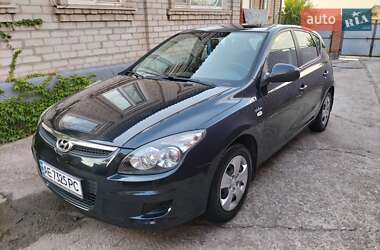 Хэтчбек Hyundai i30 2009 в Кривом Роге