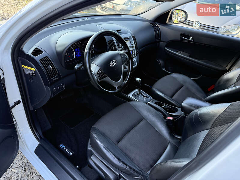 Универсал Hyundai i30 2008 в Луцке