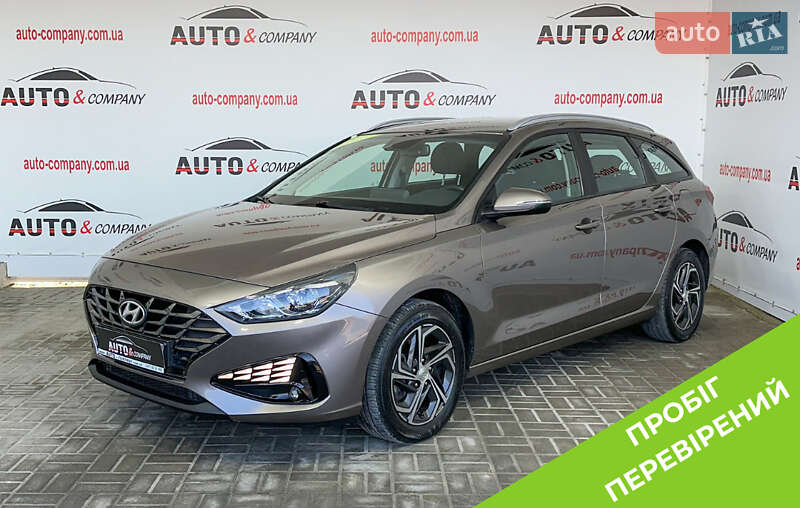 Hyundai i30 2021