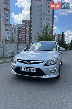 Хэтчбек Hyundai i30 2010 в Киеве