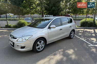 Універсал Hyundai i30 2008 в Києві