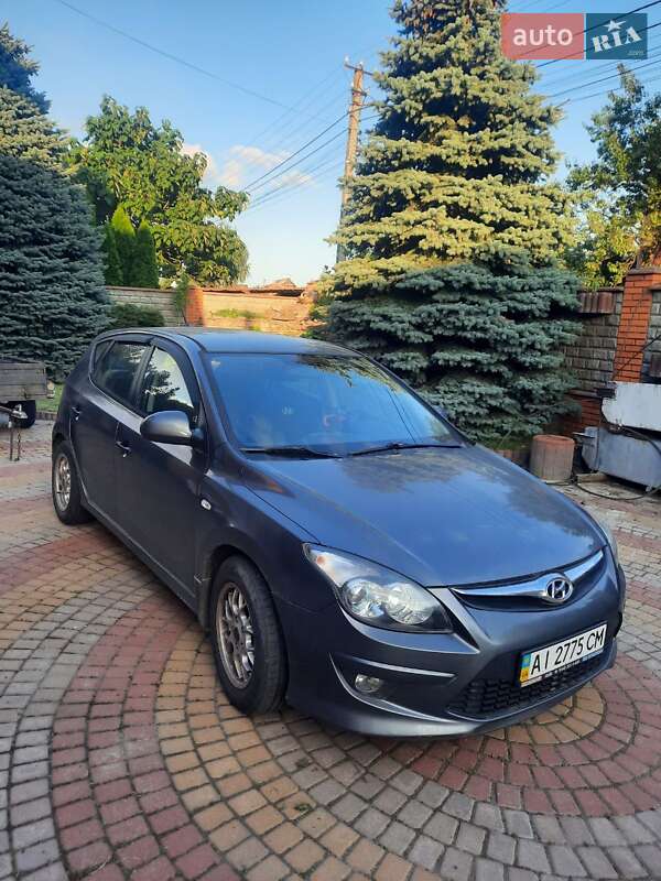 Универсал Hyundai i30 2011 в Киеве
