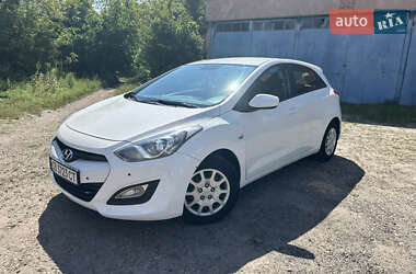 Хэтчбек Hyundai i30 2013 в 
