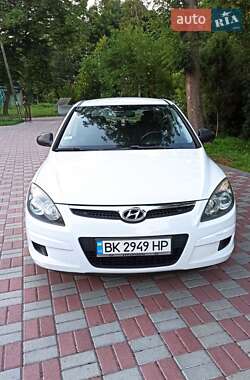 Хэтчбек Hyundai i30 2009 в Ровно