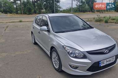 Хэтчбек Hyundai i30 2011 в Вознесенске