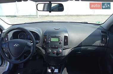 Универсал Hyundai i30 2009 в 