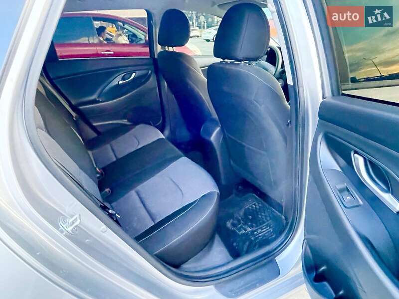 Универсал Hyundai i30 2021 в Львове