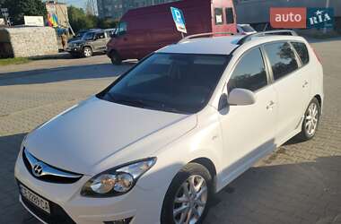 Універсал Hyundai i30 2011 в Теребовлі