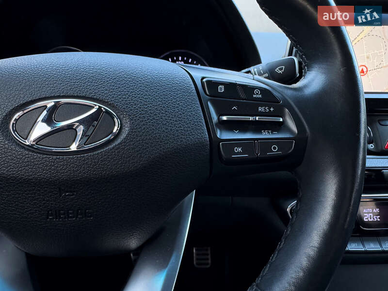Фастбэк Hyundai i30 2019 в Киеве