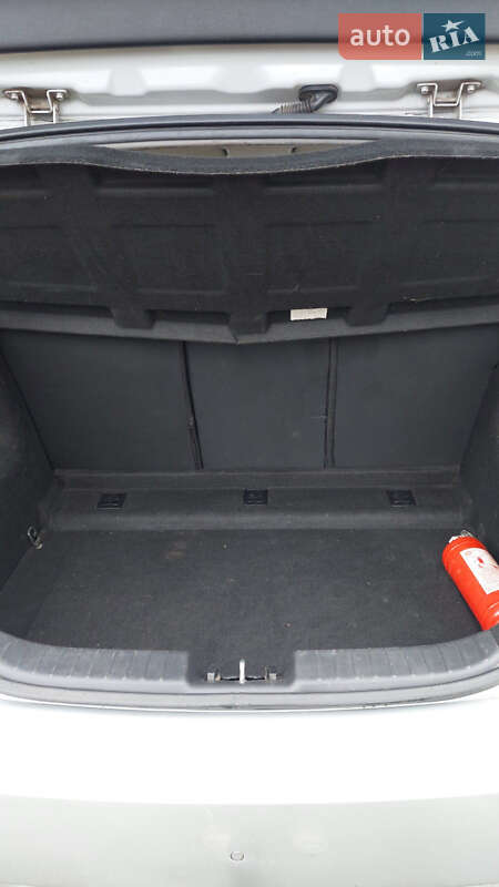 Хетчбек Hyundai i30 2011 в Корсунь-Шевченківському