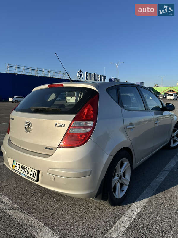 Хэтчбек Hyundai i30 2008 в Мукачево фото 6 Хэтчбек Hyundai i30 2008 в Мукачево