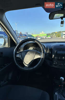 Хэтчбек Hyundai i30 2008 в 