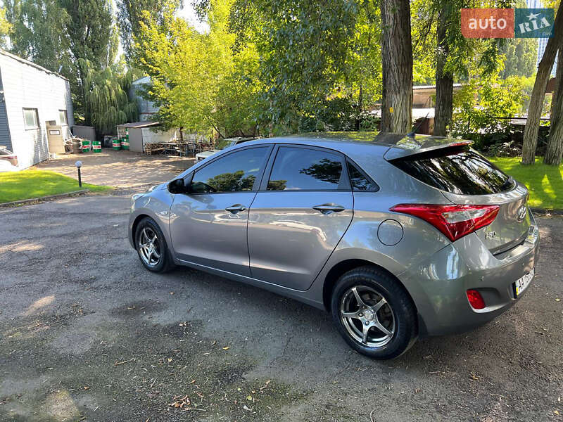 Hyundai i30 2012
