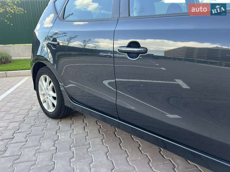 Хетчбек Hyundai i30 2010 в Києві